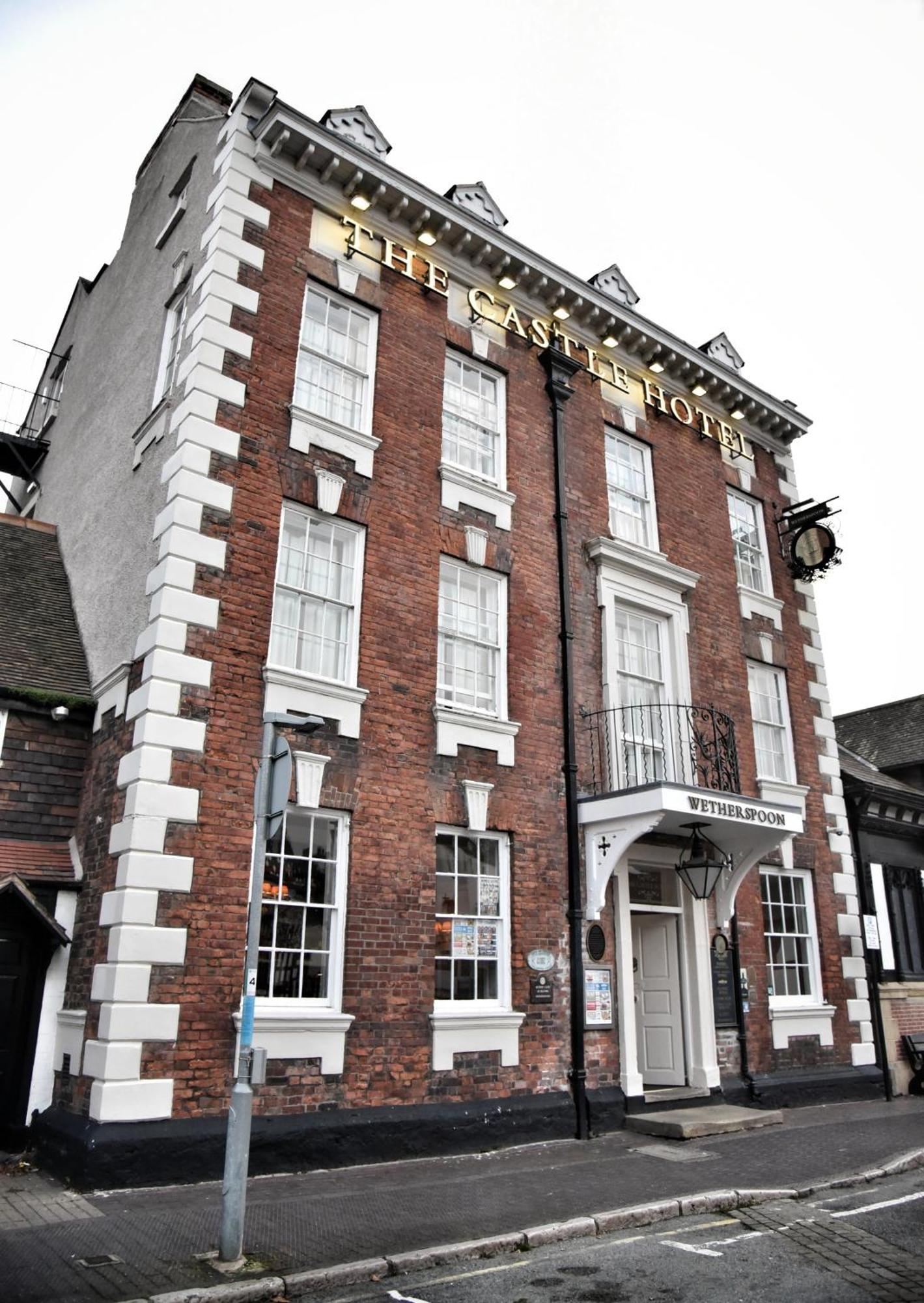 The Castle Hotel Wetherspoon Ruthin Dış mekan fotoğraf