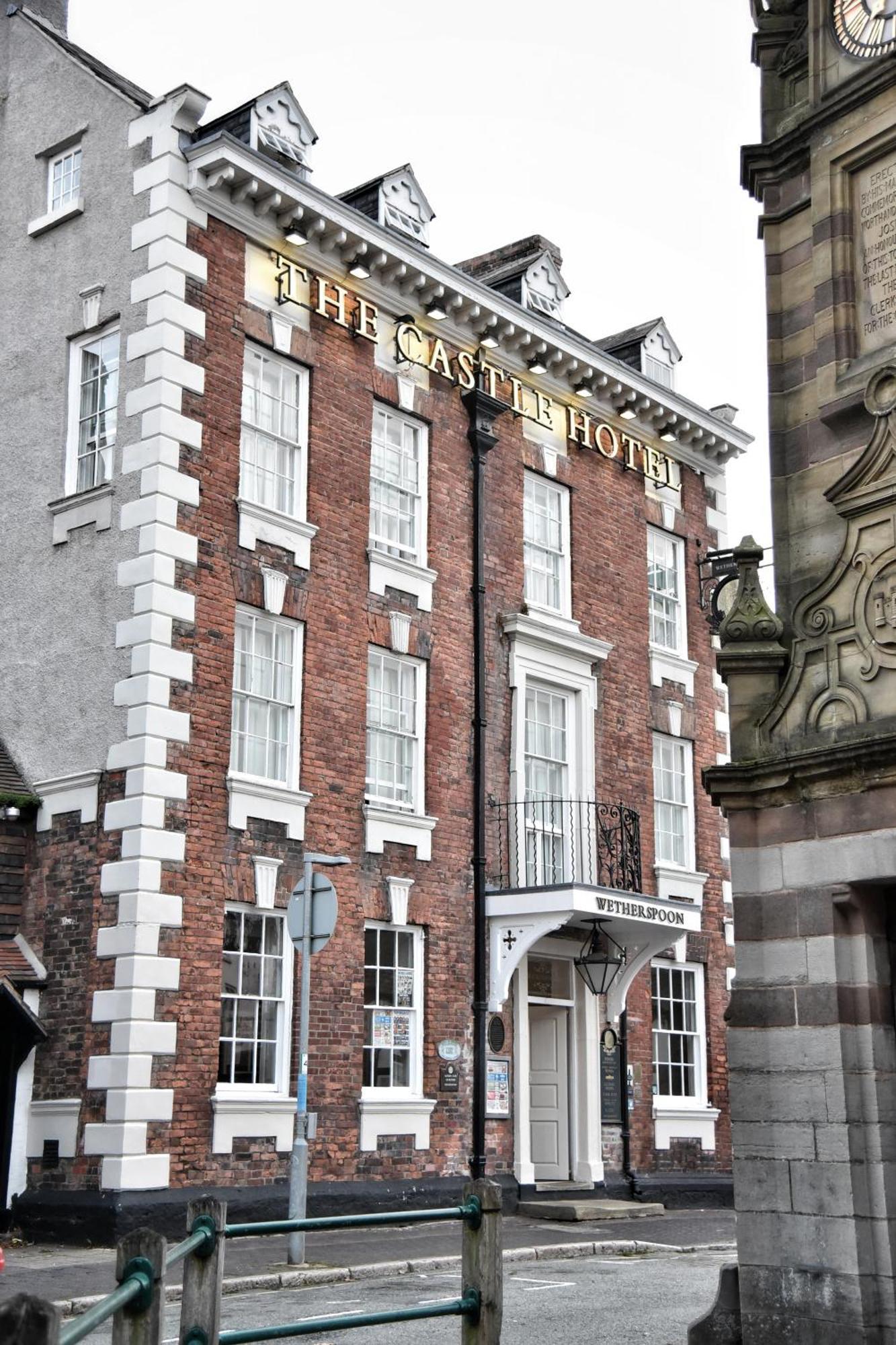 The Castle Hotel Wetherspoon Ruthin Dış mekan fotoğraf