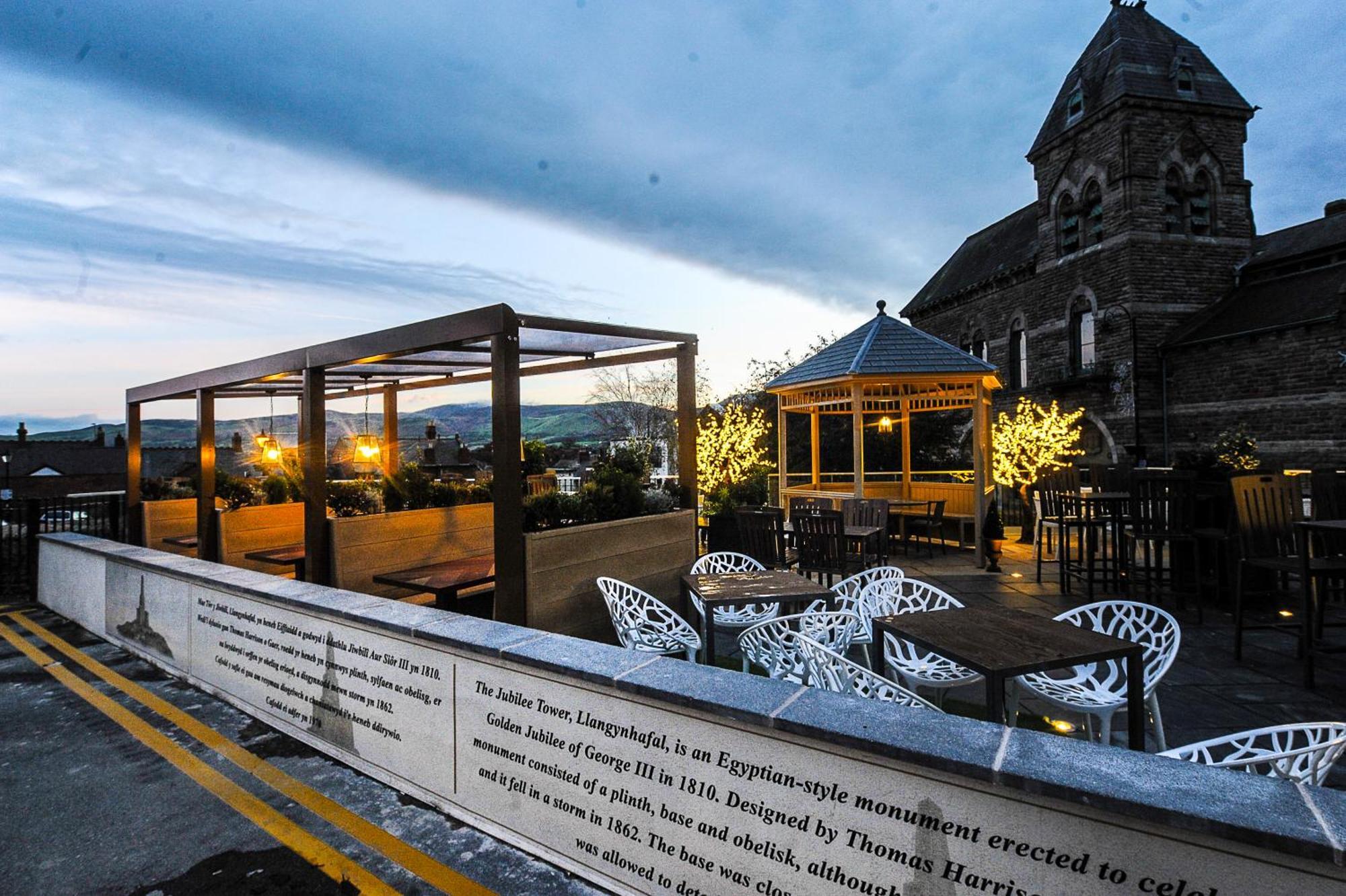 The Castle Hotel Wetherspoon Ruthin Dış mekan fotoğraf