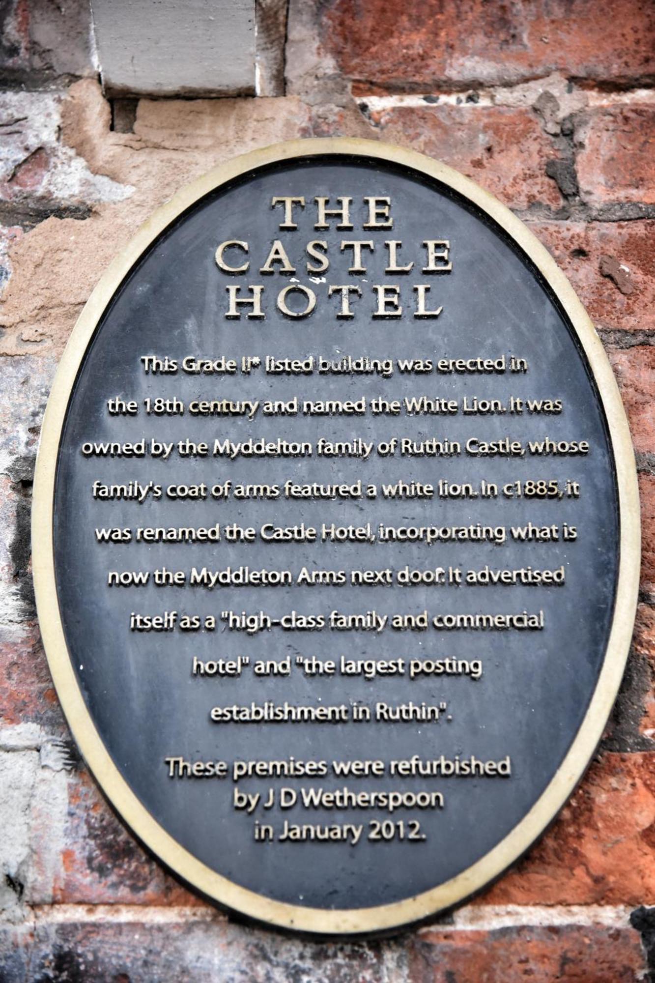 The Castle Hotel Wetherspoon Ruthin Dış mekan fotoğraf