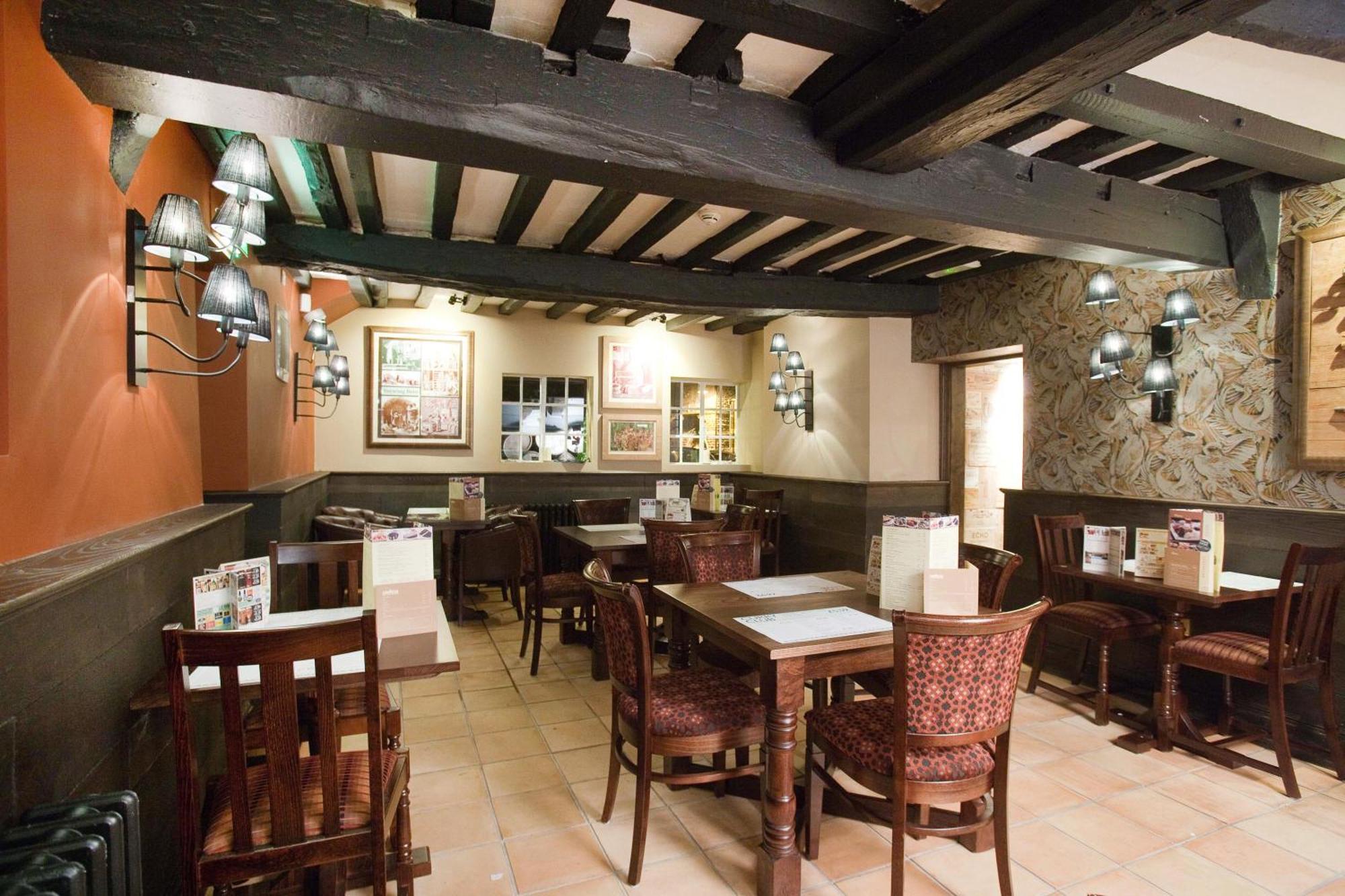The Castle Hotel Wetherspoon Ruthin Dış mekan fotoğraf
