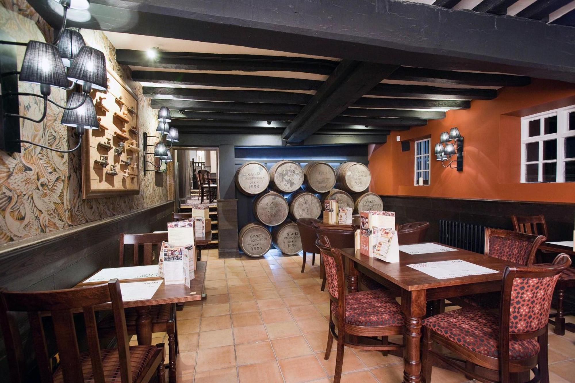 The Castle Hotel Wetherspoon Ruthin Dış mekan fotoğraf