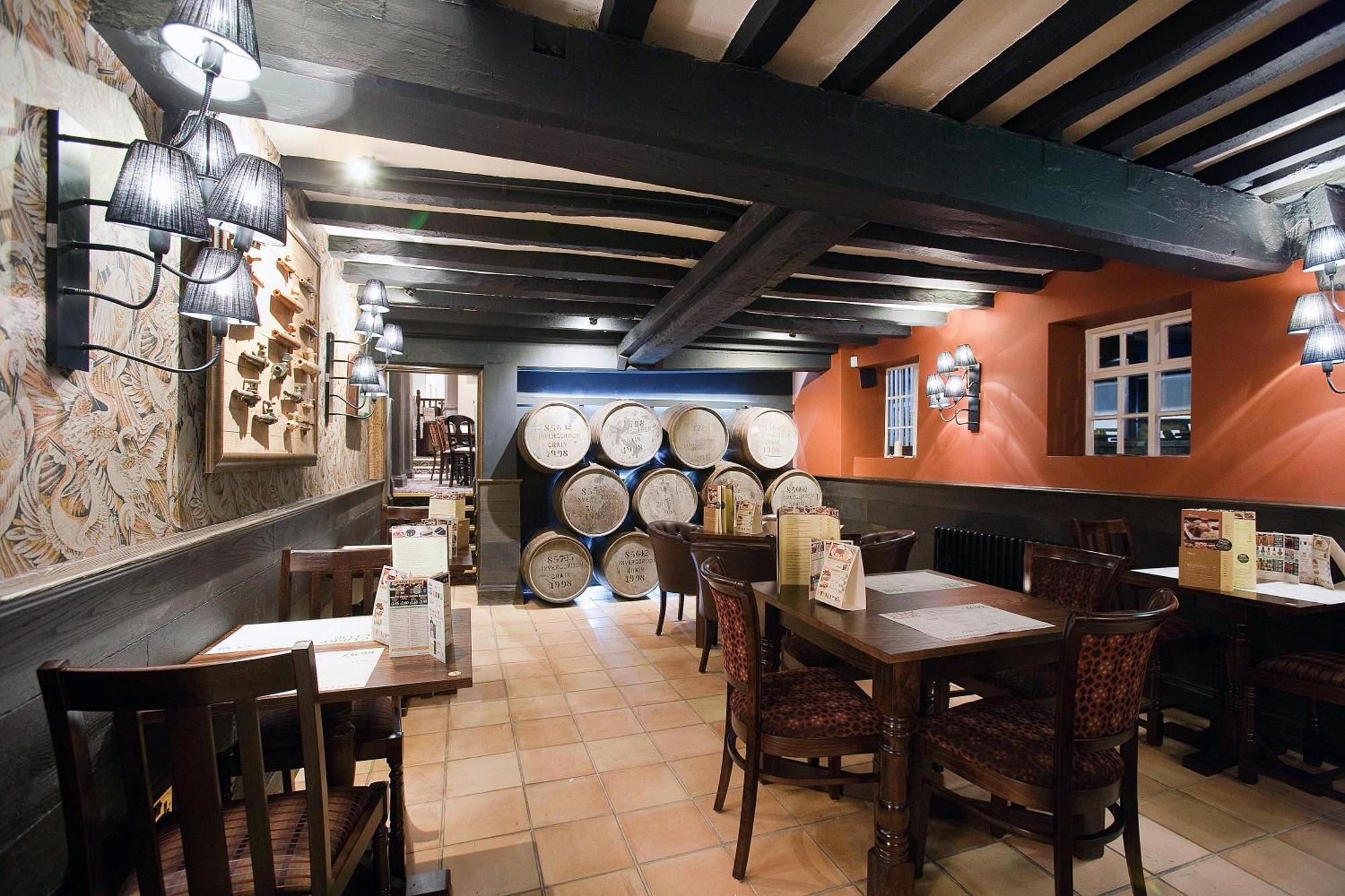 The Castle Hotel Wetherspoon Ruthin Dış mekan fotoğraf