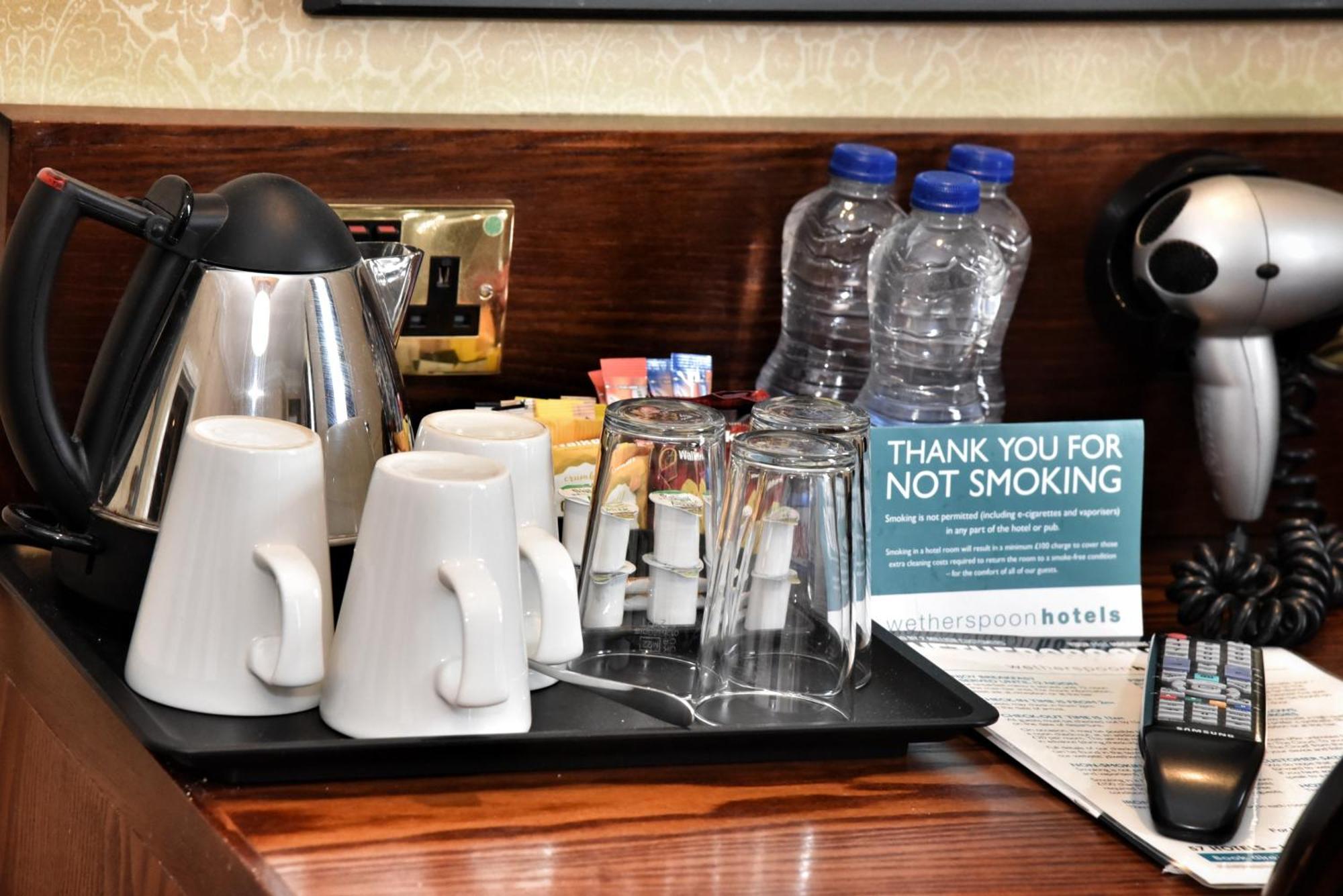 The Castle Hotel Wetherspoon Ruthin Dış mekan fotoğraf
